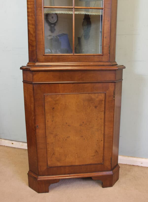 Queen Anne Style Walnut Corner Cabinet, Antique Antique Cabinets 7