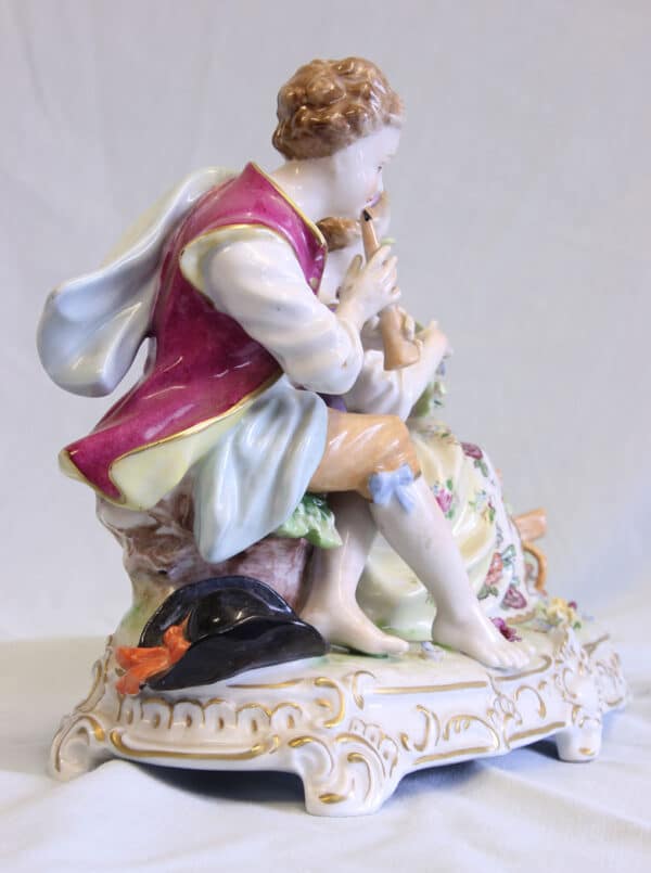 Porcelain Centre Piece. centre piece Antique Ceramics 4