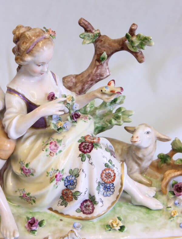 Porcelain Centre Piece. centre piece Antique Ceramics 7