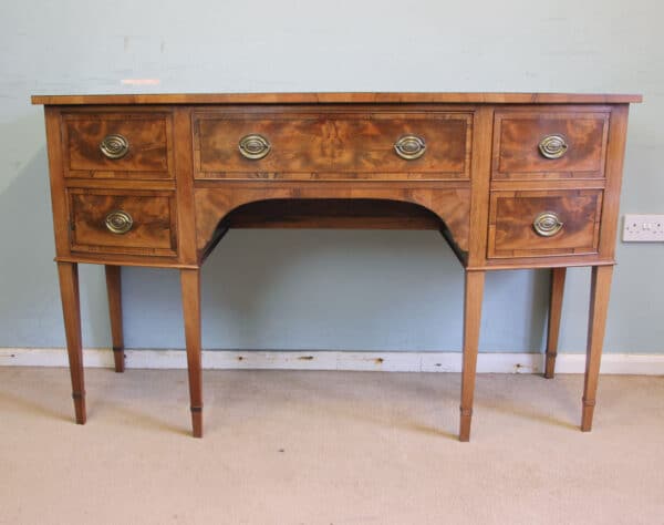 Antique Georgian Style Mahogany Shaped Front Sideboard - Image 9