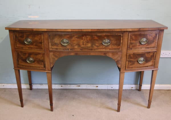 Antique Georgian Style Mahogany Shaped Front Sideboard - Image 7