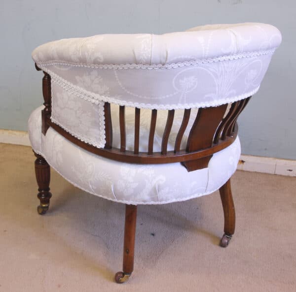 Antique Late Victorian Walnut Tub Chair - Image 5