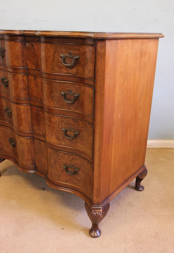 Antique Burr Walnut Serpentine Front Chest of Drawers - Image 9
