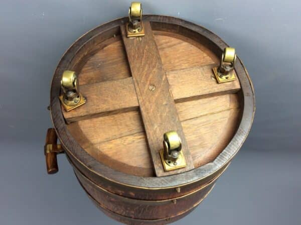 R A Lister Coal Bucket & Seat - Image 6
