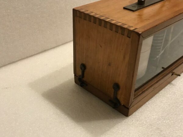 Barograph mahogany cased top French maker - Image 3