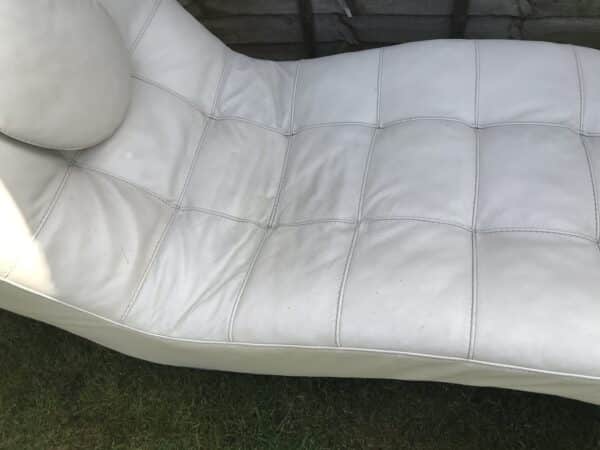 Italian Styled Chaise Longue in White leather circa 1960’s beautiful Antique Furniture 5