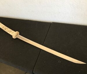 Katana Japanese carved scabbard in bovine Antique Antique Swords