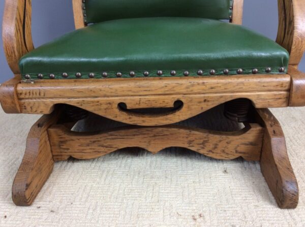 Arts & Crafts Oak Rocking Chair - Image 4