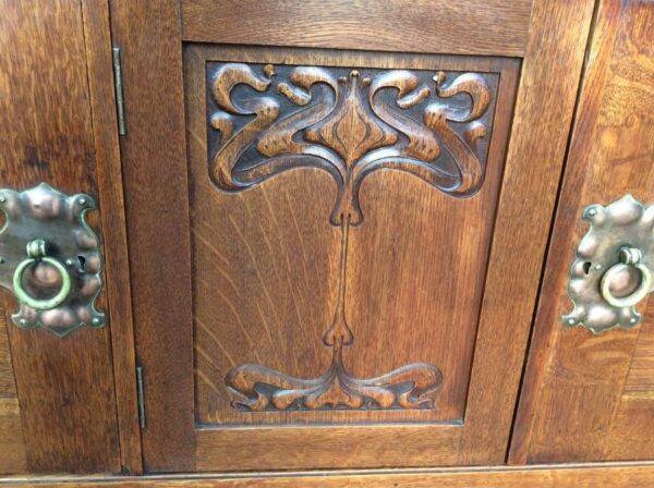 Arts & Crafts Oak Dresser - Image 3