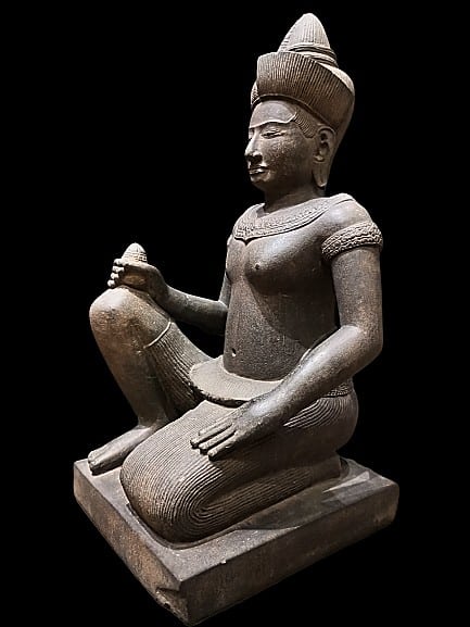 Hardstone of squatting Ardhanarishvara ( is a composite form of the Hindu deities Shiva and Parvati (the later being known as Devi, Shakti and Uma). Antique Antiquities 8