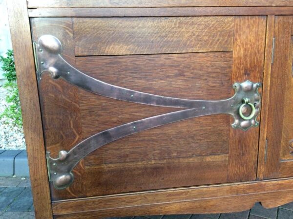 Arts & Crafts Oak Dresser - Image 2
