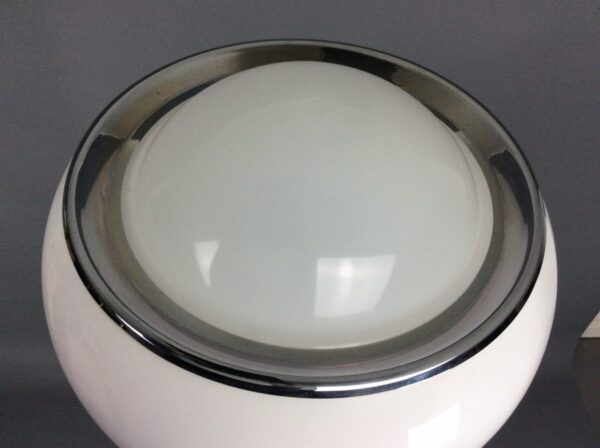 Guzzini 1960's/1970's Chrome & Acrylic Floor Lamp - Image 4