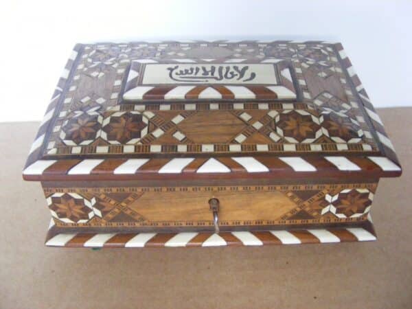 Beautiful Islamic Spain / Andalusia Inlaid Jewellery Box c1920