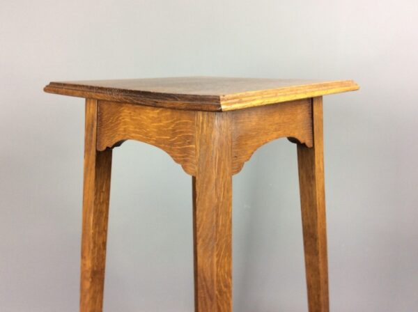 Arts & Crafts Lamp Table - Image 2