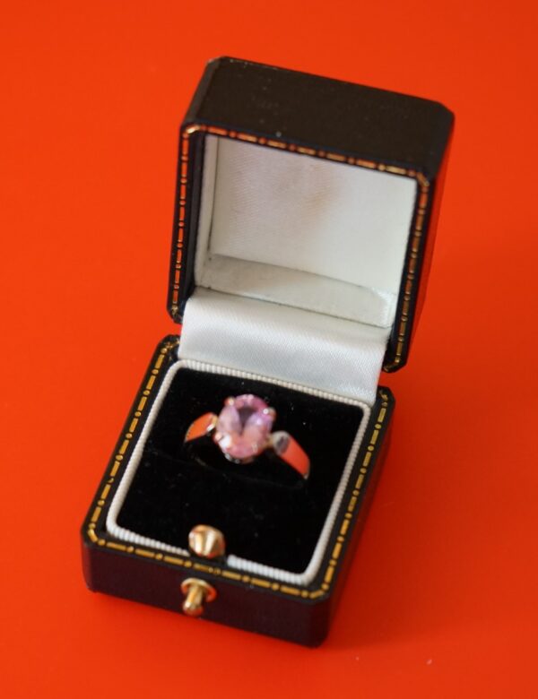 SORRY NOW SOLD – A Beautiful 9ct White Gold Pink Topaz Ring – Boxed / Gift anniversary Rings Antique Jewellery 3