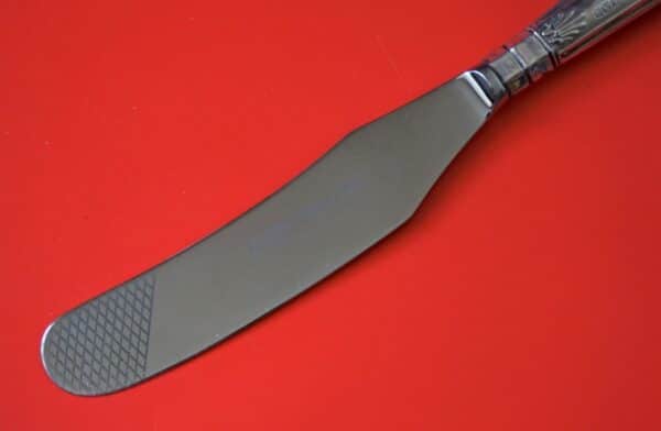 A Circa;- 1969 Kings Pattern SILVER Butter Spreader / Knife - Wedding / Ideal Gift / Present - Image 6