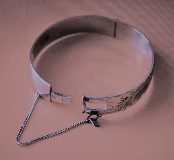 A Vintage Ornate Excalibur Sterling Silver Bracelet - Ideal Gift / Present / Boxed - Image 2