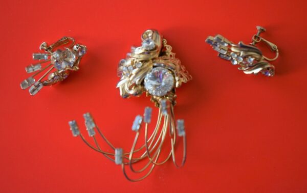 A Vintage Large Gold Rhinestone & Baguette Demi Parure - Boxed - Ideal Gift