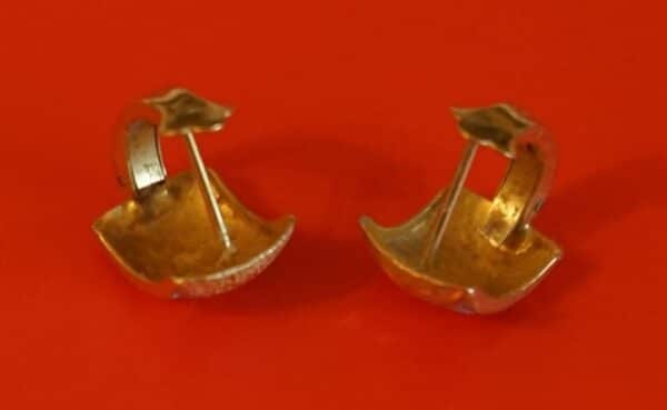 A Beautiful Unusual Pair of 14ct Yellow & white Gold Earrings - Boxed / Ideal Present / Gift - Image 4