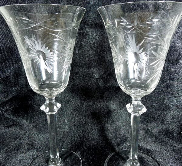Pair Fine Wine Glasses glasses Antique Glassware 4
