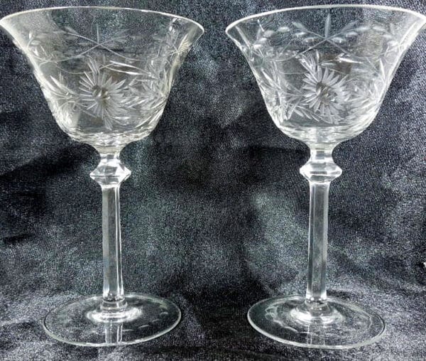 Fine Pair Champagne Glasses - Image 2