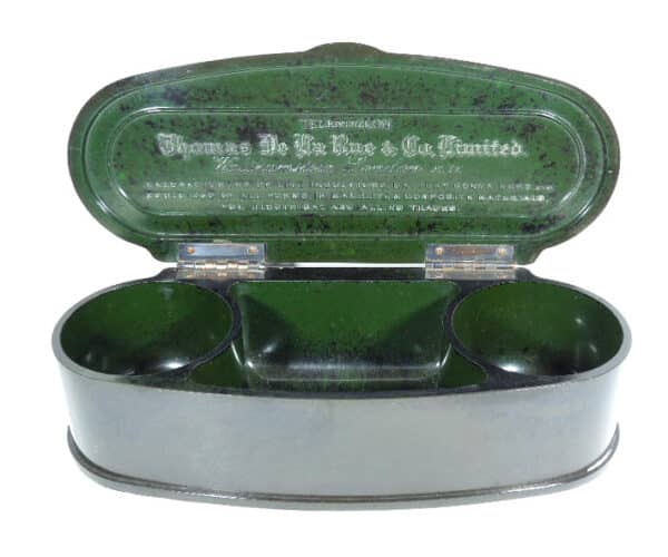 Green Art Deco Bakelite Box - Image 3