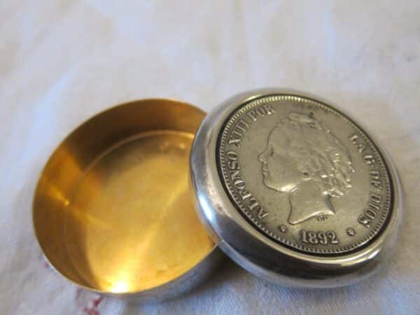 1892 Alfono X111 Silver Coin Pill Box coins Antique Silver 3