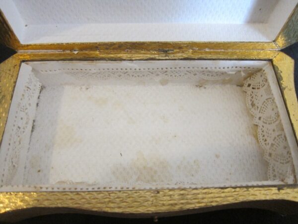 1850's Parisian Chocolate Box/Pietra Dura/Royal Crest Clasp - Image 10