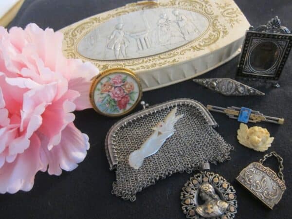 SOLD Antique French Jewellery /Mesh CoinPurse/ Frame/Box