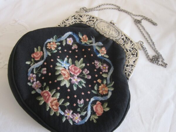 Antique Italian”Fratelli Coppini” Silver & Petite Point Opera Purse doves Antique Textiles 4