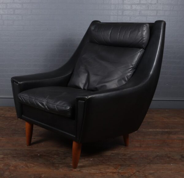 Mid Century Modern Danish Black Leather chair c1960 - Image 5