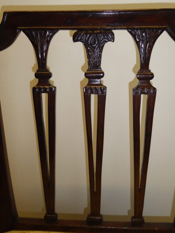 Pair of Georgian walnut carvers circa 1790 carvers Antique Chairs 5