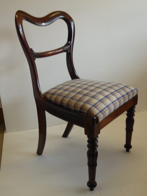 Set of 4 rosewood kidney back dining chairs circa 1840 - Image 6