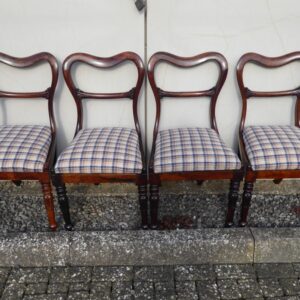 Set of 4 rosewood kidney back dining chairs circa 1840 dining chairs Antique Chairs