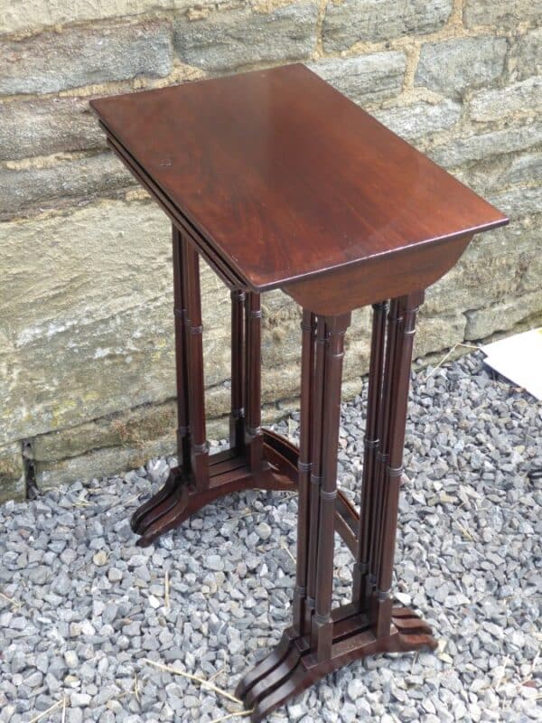 Nest of 3 Georgian mahogany tables. Georgian Antique Tables 6