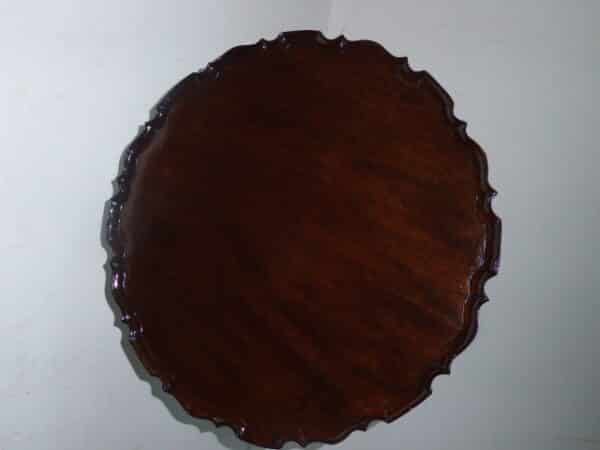 Victorian mahogany piecrust tilting tripod table - Image 4