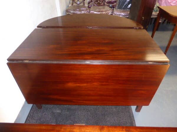 Georgian mahogany dining table - Image 3