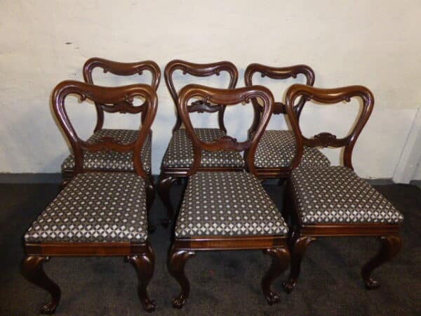 Set of 6 rosewood dining chairs circa 1840