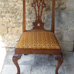 Walnut side chair – 19th century sidechair Antique Chairs
