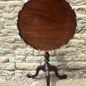 Victorian mahogany piecrust tilting tripod table Mahogany Antique Tables