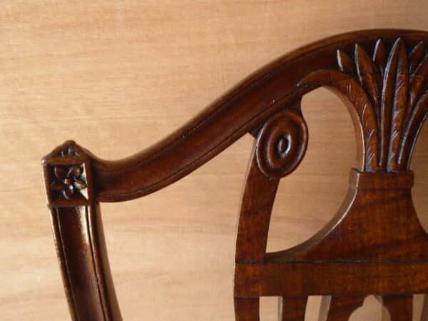 Set of 6 mahogany shield back dining chairs circa 1790 - Image 6