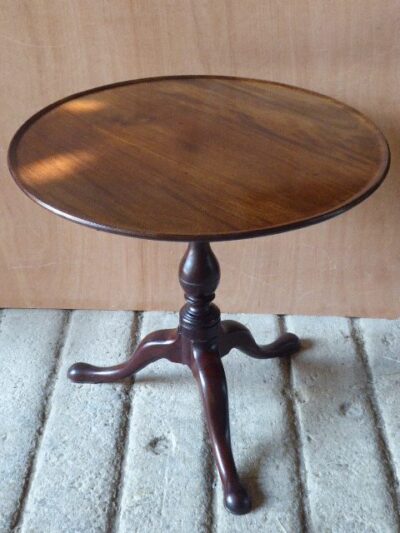 Mahogany dish top tilting tripod table circa 1750 - Image 5