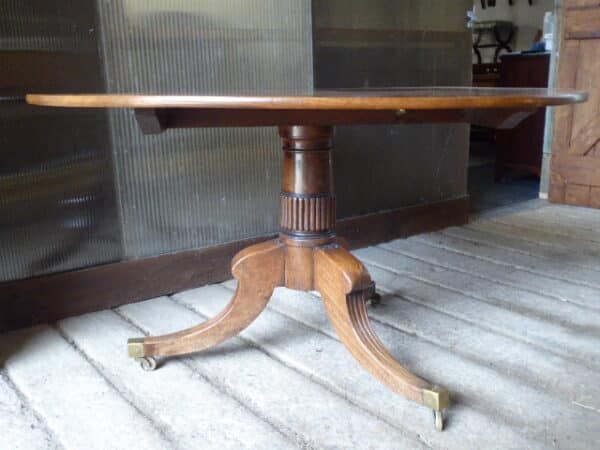 Mahogany tilting dining table circa 1830 - Image 6