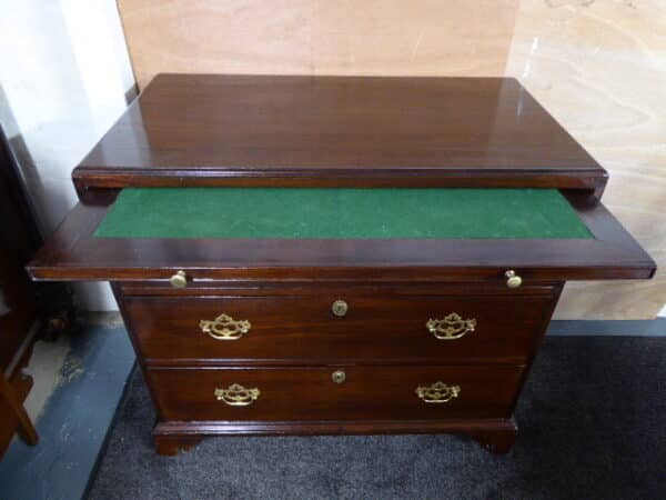 George II mahogany chest of drawers - circa 1735 - Image 4