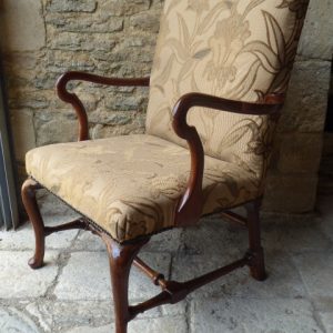 Shepherds crook armchair – early 18th century armchair Antique Chairs