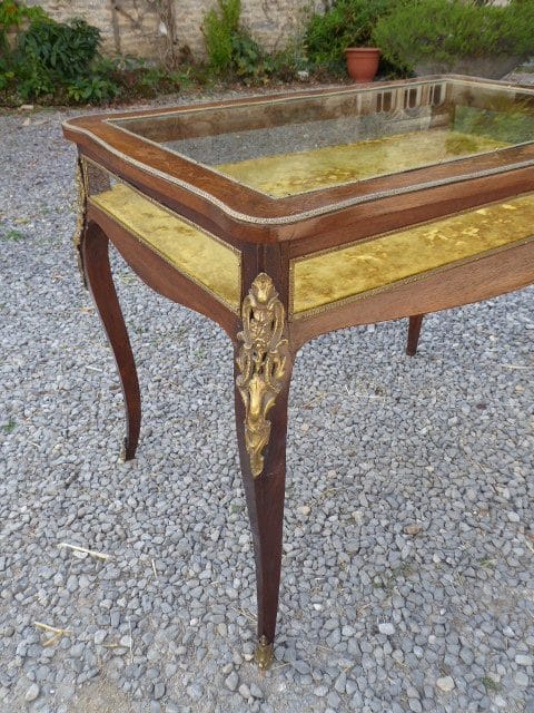 Kingwood and ormolu bijouterie – mid 19th century bijouterie Antique Tables 5