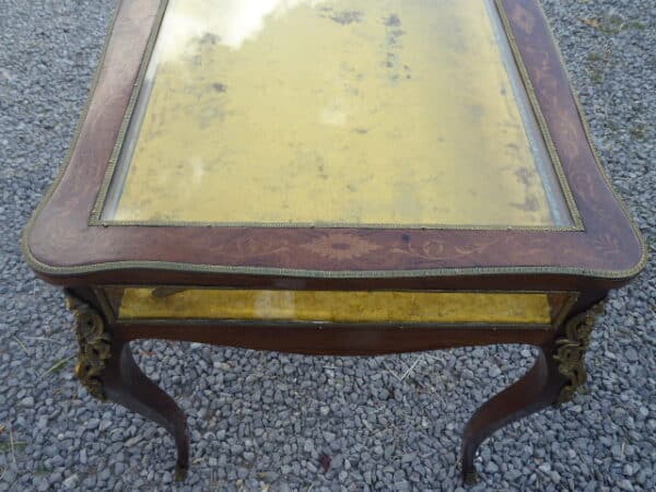 Kingwood and ormolu bijouterie – mid 19th century bijouterie Antique Tables 6