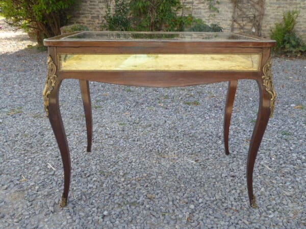 Kingwood and ormolu bijouterie – mid 19th century bijouterie Antique Tables 10