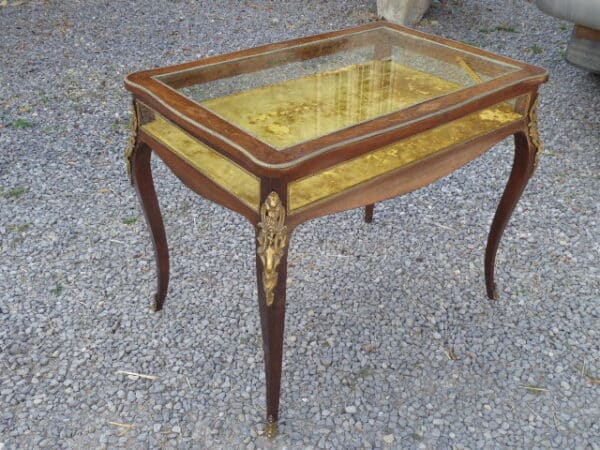 Kingwood and ormolu bijouterie – mid 19th century bijouterie Antique Tables 11