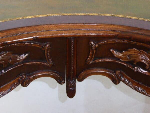French walnut kidney shaped desk circa 1880 - Image 3